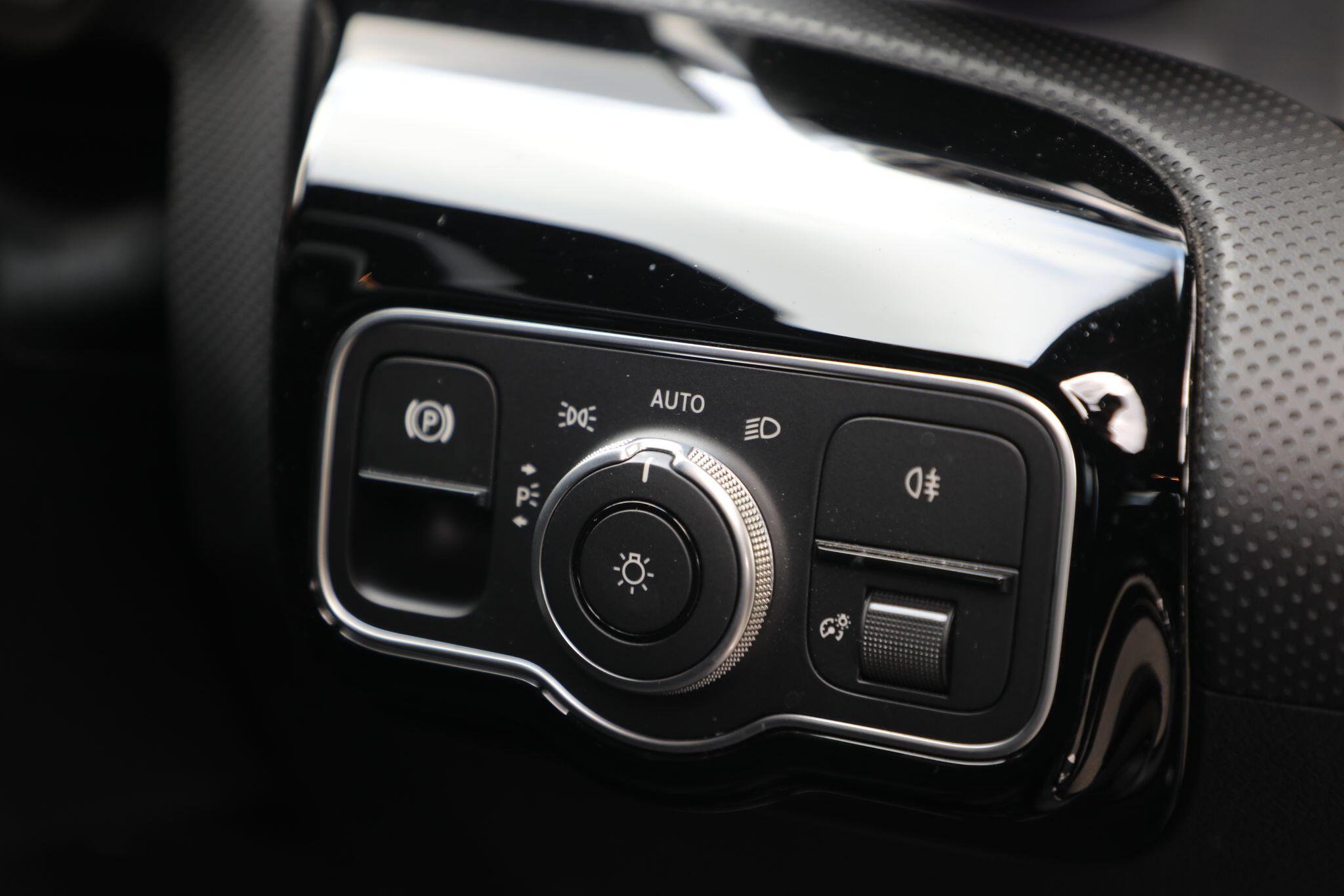 Large vehicle image